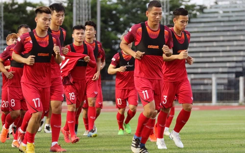 HLV Park Hang Seo giúp học trò bớt ‘cóng’ khi đối mặt truyền thông