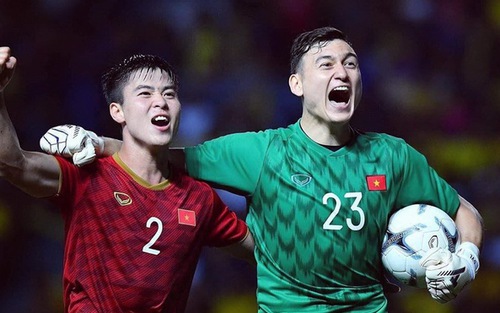 TRỰC TIẾP mua vé bóng đá Việt Nam vs Malaysia qua mạng: Toàn bộ vé trận Việt Nam vs Malaysia đã bán hết