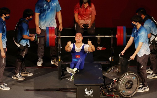 Lê Văn Công giành huy chương đầu tiên cho Việt Nam tại Paralympic Tokyo