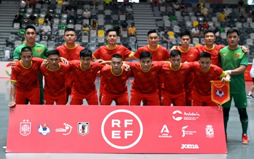 Futsal Việt Nam thua sát nút Nhật Bản ở giải tứ hùng