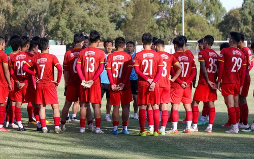 Tin ĐT Việt Nam vs Úc 25/1: Tuyển Việt Nam giảm khối lượng. HLV Park Hang Seo làm điều ngoại lệ