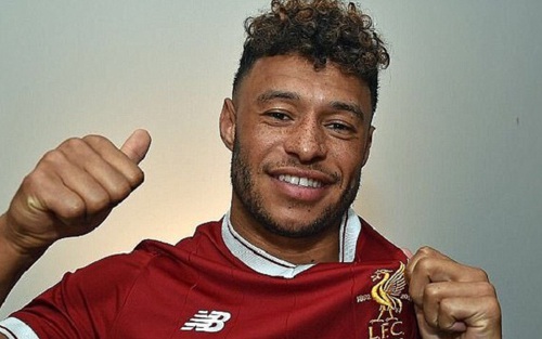 Klopp tiết lộ lý do mua Chamberlain mà không hề đắn đo
