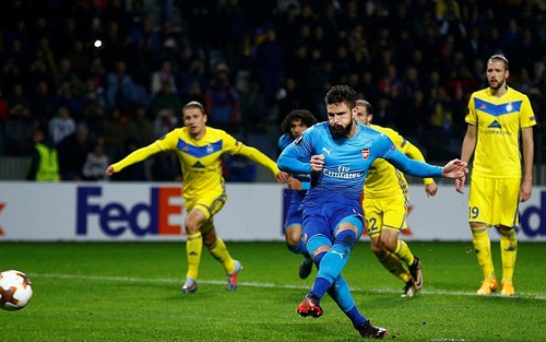 ĐIỂM NHẤN BATE 2-4 Arsenal: Giroud ghi bàn thứ 100. Wenger tiếp tục tin tưởng lứa trẻ