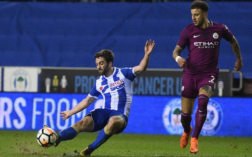 Thua Wigan, Man City bị chê vẫn chỉ là đội bóng nhỏ
