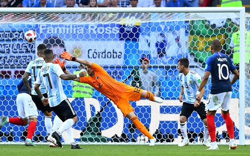 Siêu phẩm của Benjamin Pavard là ‘Bàn thắng đẹp nhất World Cup 2018’