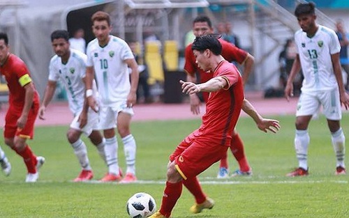 Công Phượng bị ví như ‘Messi và Palermo’ vì trượt 2 quả 11m trong một trận đấu