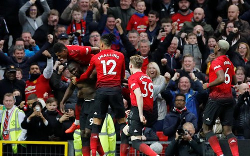 VIDEO M.U 3-2 Southampton: Lukaku tỏa sáng, 'Quỷ đỏ' lọt vào top 4