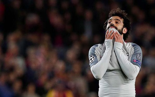 Barca 3-0 Liverpool: Hậu vệ Barca sẵn sàng... gãy răng để 'khóa chân' Salah