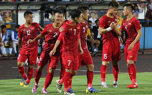 VIDEO: Việt Hưng dứt điểm đẹp mắt mở tỷ số cho U23 Việt Nam trước U23 Myanmar