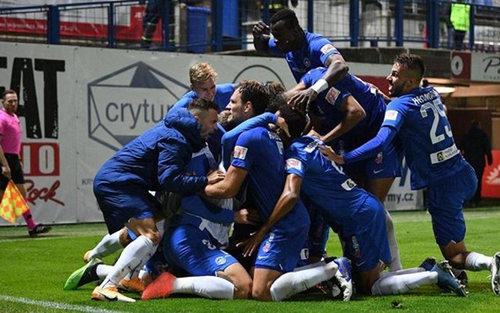 Filip Nguyễn tiếp tục tỏa sáng, Slovan Liberec lọt vào vòng bảng cúp C2