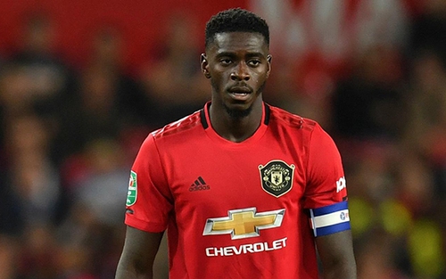 MU: Tuanzebe chơi xuất sắc trước PSG, Ryan Giggs đưa lời khuyên