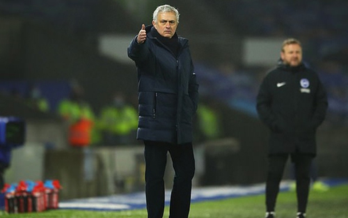 Mourinho khiêu khích Tuchel: ‘Vô địch với Chelsea chẳng có gì khó’