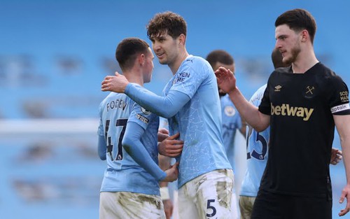 Điểm nhấn Man City 2-1 West Ham: Trung vệ tỏa sáng, Man City không thể bị cản lại