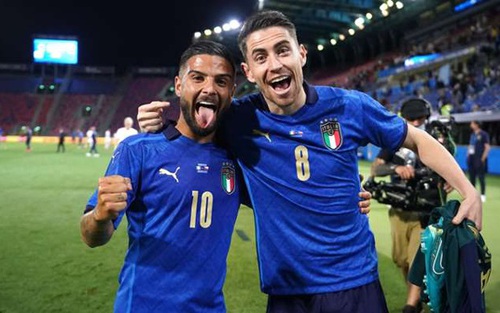 Italy 3–0 Thụy Sỹ: Không thể ngăn cản, Italy ghi tên mình vào vòng loại trực tiếp