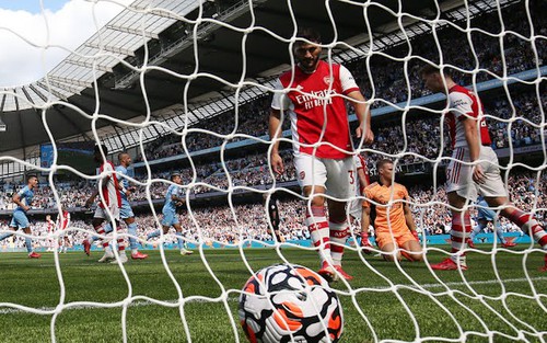 Man City 5-0 Arsenal: Man City mở tiệc bàn thắng, Arsenal chìm sâu trong khủng hoảng