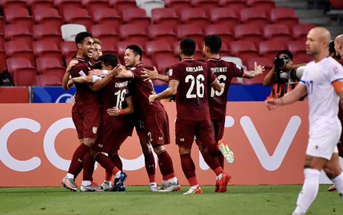 Philippines 1-2 Thái Lan: ‘Voi chiến’ giành vé đầu tiên vào bán kết AFF Cup