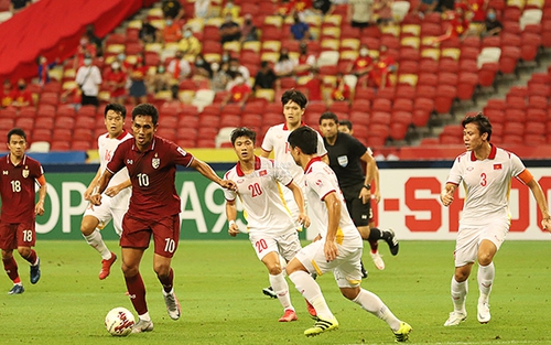 CĐV tiếc nuối khi Việt Nam dừng chân ở bán kết AFF Cup 2021