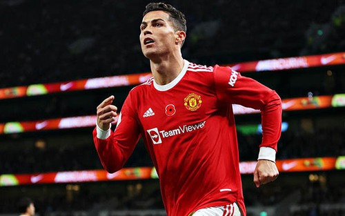 Rangnick ám chỉ Ronaldo là vấn đề của MU