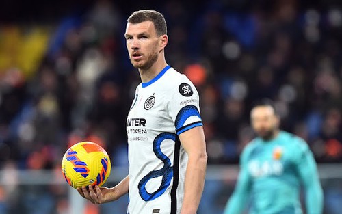 Milan và Inter rủ nhau mất điểm trong cuộc đua Scudetto