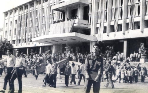 Bài tường thuật giờ phút lịch sử trưa 30/4/1975: Bức điện từ Sài Gòn