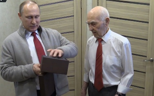 Lộ diện 'sếp' của Tổng thống Nga Vladimir Putin