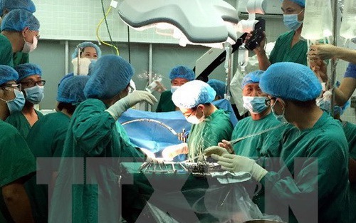 Đồng Nai: Phẫu thuật cứu sống bé gái 1 ngày tuổi bị thủng ruột