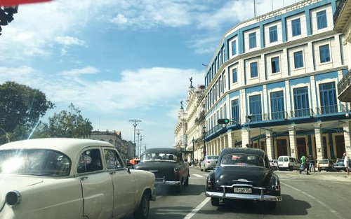 Ký sự 'Mắt thấy, tai nghe tại Cuba': Xứ sở của y tế và du lịch