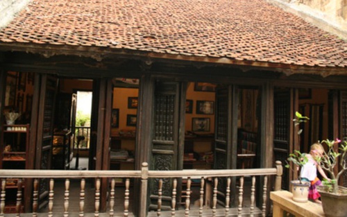 Làm nhà gỗ xoan, làm quan tiến sĩ