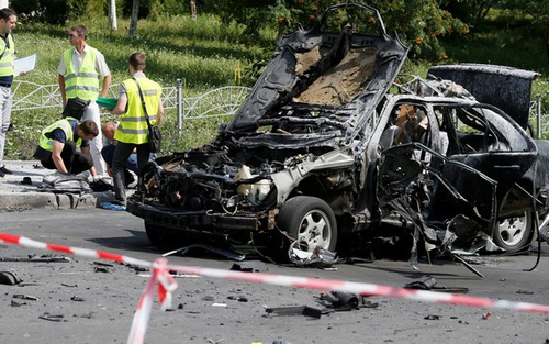 Xe Mercedes nổ tung trên phố, đại tá tình báo Ukraine thiệt mạng