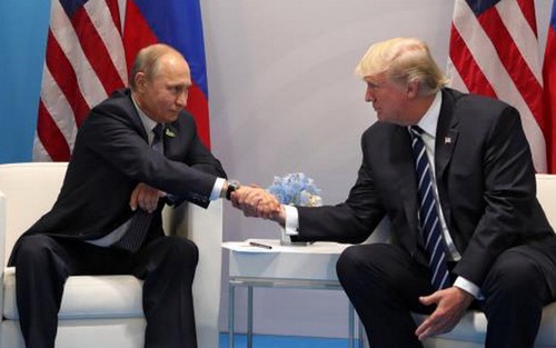 Điện Kremlin và Nhà trắng đều 'điên tiết' với 'bữa tối bí mật' Trump-Putin