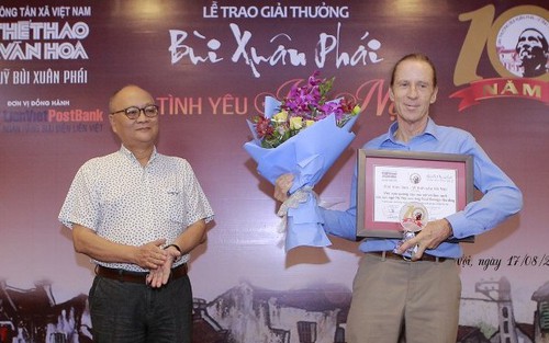 Thấy nhịp sống của Hà Nội qua Giải thưởng
