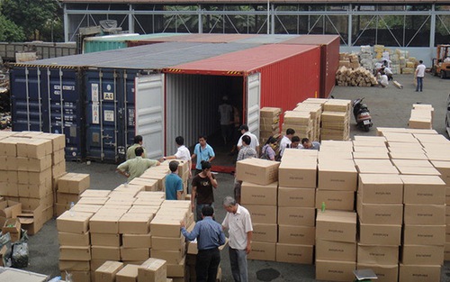 Bắt giam cán bộ hải quan liên quan đến vụ mất 213 container tại cảng Cát Lái