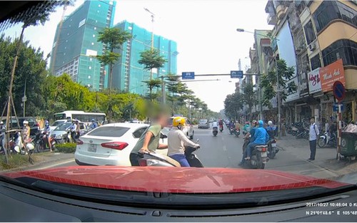 Tự do cá nhân và văn hóa cộng đồng