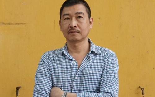 Họa sĩ Lê Thiết Cương: Đừng nhìn tranh, ảnh khỏa thân bằng con mắt dung tục
