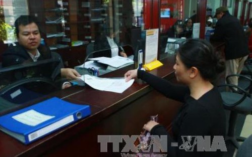 Vì sao chưa thể bỏ ngay sổ hộ khẩu?