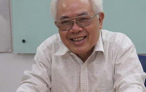 'Ý tưởng cải tiến tiếng Việt, chữ Quốc ngữ, chỉ là cơn bão trong tách trà'