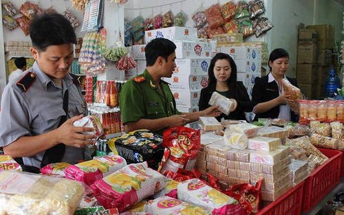 Hà Nội xây dựng thí điểm tuyến phố kiểm soát an toàn thực phẩm trước khi nhân rộng