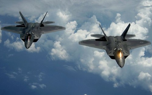 Mỹ bắn pháo sáng cảnh cáo máy bay Nga tại Syria