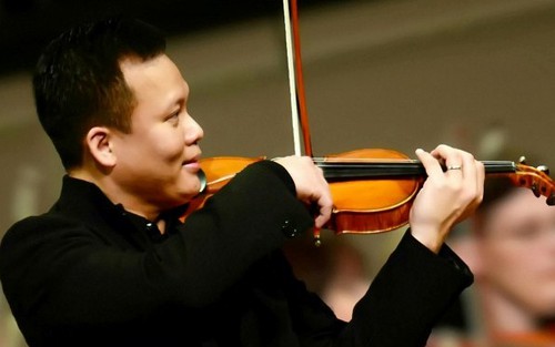 TS âm nhạc Vũ Việt Chương trình diễn trong đêm nhạc 'Jean Sibelius'