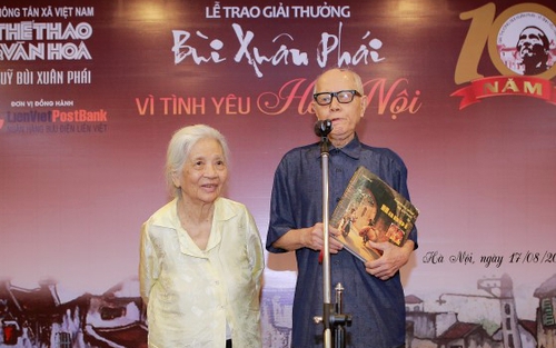Nhà văn hóa Hữu Ngọc: Những cái Tết đến 'chết' cũng không quên