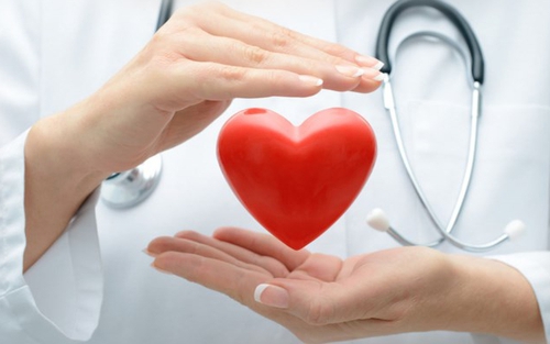 Điều cần hơn những lời chúc: Đừng để bác sĩ 'sống trong sợ hãi'