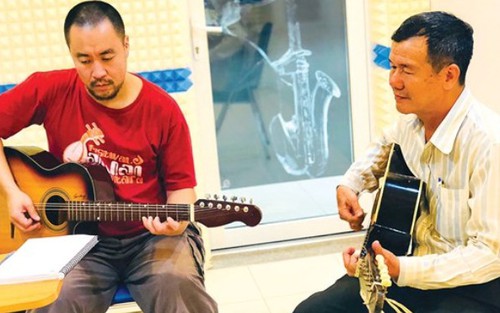 Khi 'Tây' khai thác chất liệu âm nhạc truyền thống Việt