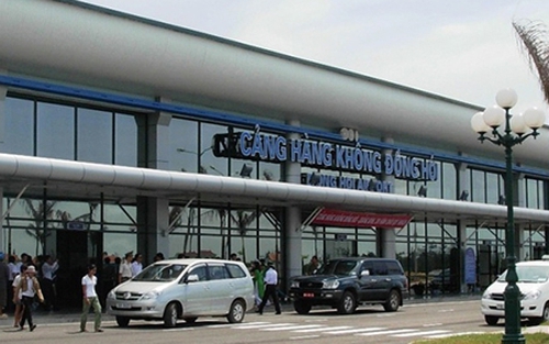 Sân bay Đồng Hới bị phạt vì đóng cửa nhà ga chơi... cầu lông
