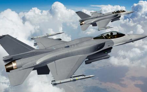 Mỹ bán hàng loạt máy bay quân sự cho các nước NATO