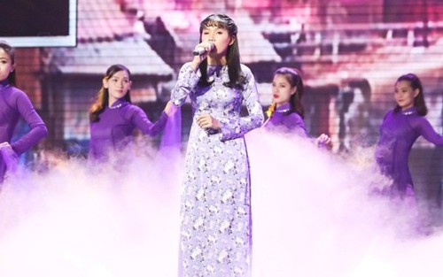 'Thần tượng Bolero' tập 10: Khiến Ngọc Sơn muốn khóc, cô gái khiếm thị Quỳnh Trâm vẫn bị loại