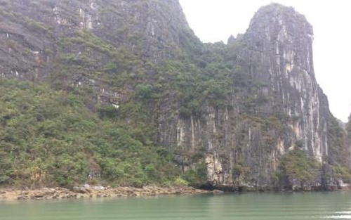 Có chấp thuận đặt nhà máy sản xuất hóa chất độc hại sát vùng Di sản vịnh Hạ Long?