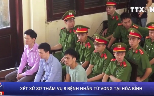 Xét xử vụ chạy thận ở Hòa Bình: Nguyên Giám đốc Bệnh viện tiếp tục vắng vì đi nước ngoài thăm con