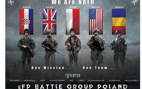 Cư dân mạng dậy sóng với poster lính NATO tập trận súng AK47 của Nga