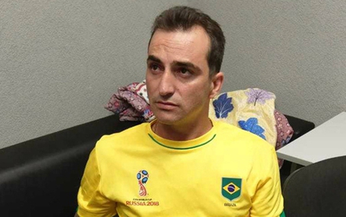Cảnh sát Nga để gangster Brazil bị truy nã xem hết trận bóng World Cup rồi mới bắt giữ