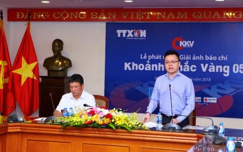 'Bệ phóng' vươn tới những giải ảnh báo chí quốc tế